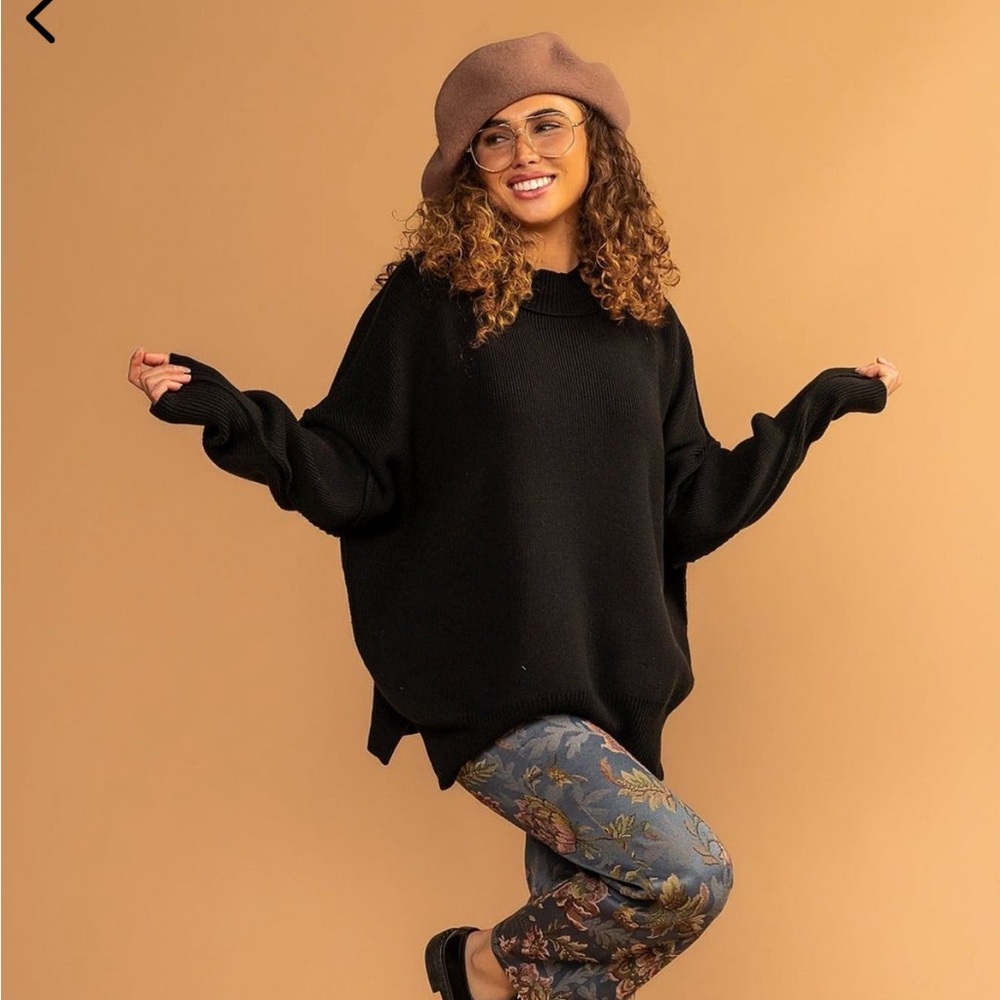 Dressed in Lala Sweater Weather Oversized knit in black